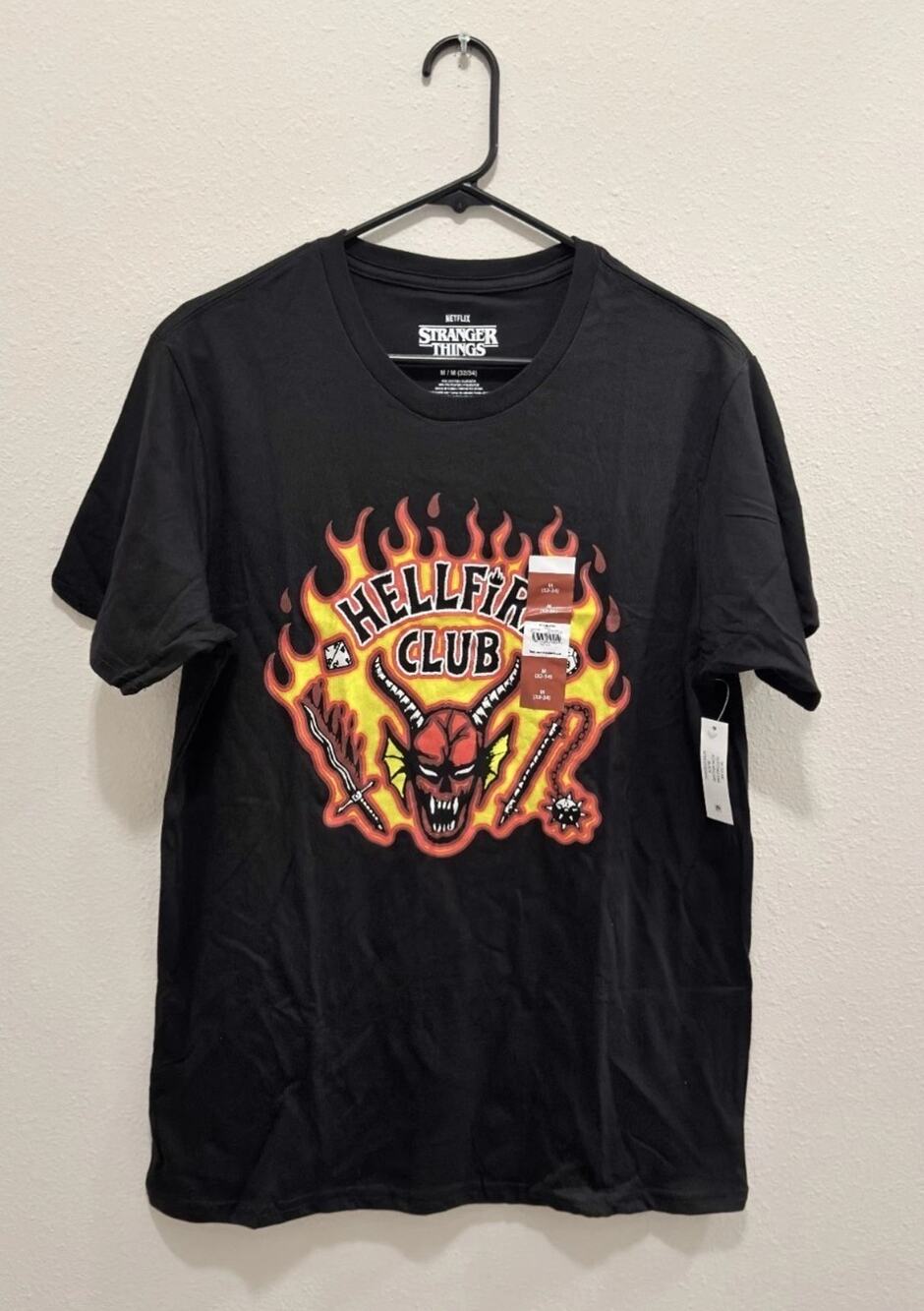 Stranger Things Hellfire Club Graphic Tee - Men's Large- Netflix Official NWT